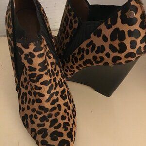 Rachel Roy women leopard print wedge Alexx boots US 6.5